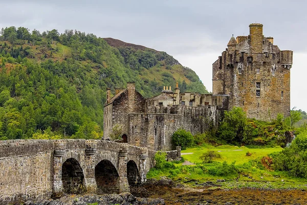 Castelo Eilean Donan Escócia Castelo Foi Fundado Século Xiii Tornou — Fotografia de Stock