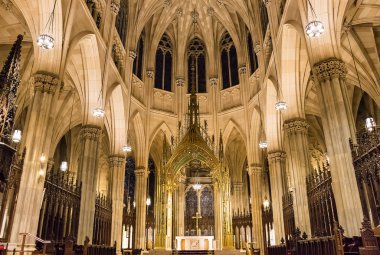 İç New York'ta Saint Patrick's Cathedral