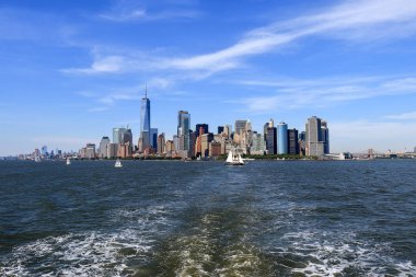 Bir teknenin kıç Manhattan manzarası görünümünü