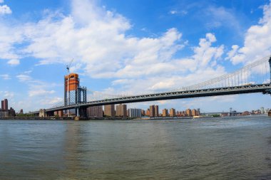 Manhattan Dumbo Brooklyn Mahallesi görüldüğü gibi köprü