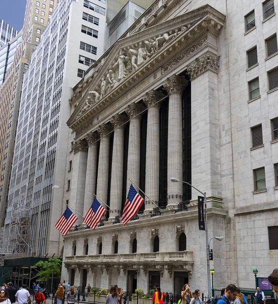  New york Menkul Kıymetler Borsası 8 Haziran 2017 New York, NY. Piyasa değeri ve en güçlü küresel finans Enstitüsü tarafından dünyanın en büyük borsa olduğunu