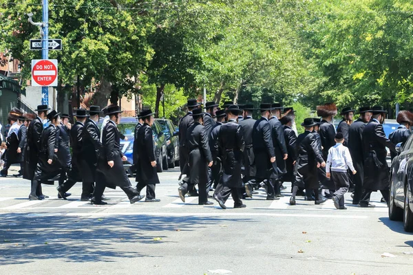 Juifs Orthodoxes Portant Des Vêtements Spéciaux Chabbat Williamsburg Brooklyn New — Photo