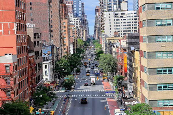 Aerial view of traffic in 1st Avenue in New York city