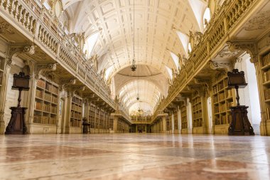 Mafra Ulusal Sarayı Kütüphanesi. Fransisken tarikat. 18. yüzyıl Barok mimari