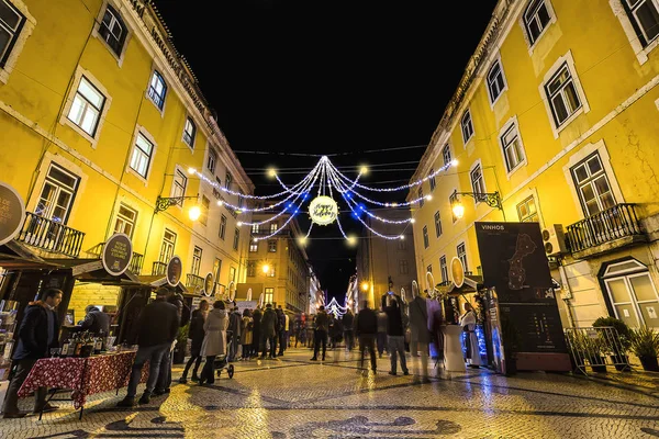 Noel Yılbaşı Dekorasyonu Ile Sergi Şaraplar Lizbon Augusta Caddesi Üzerinde — Stok fotoğraf