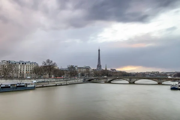 Larga Exposición Puesta Sol Increíble París Con Río Sena —  Fotos de Stock