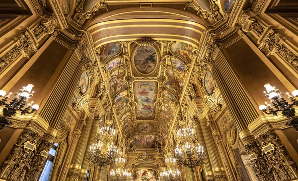 Paris Frankreich März 2018 Blick Auf Kronleuchter Inneren Des Palais — Stockfoto