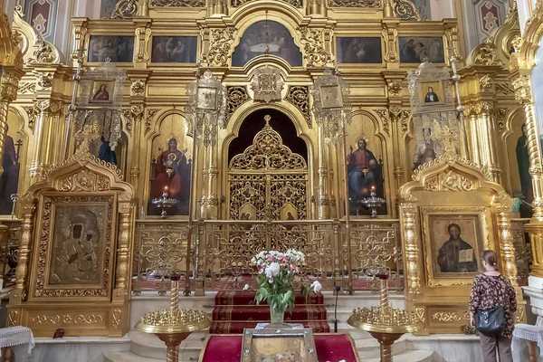 ワルシャワ ポーランドは 2018 マグダラの聖と均等に使徒のメトロポリタン大聖堂の内部 ポーランド正教会のロシアの忠実のコミュニティのニーズに応える — ストック写真