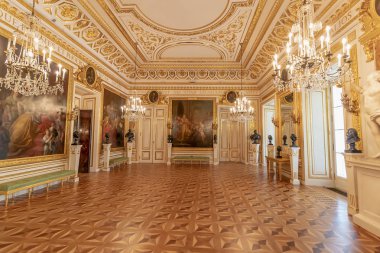 Varşova, Polonya 31 Mayıs 2018: Royal Varşova kale içinde balo salonu