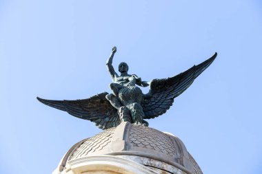 Kubbe ile anıt La Union y el Fenix binada açık mavi bir gün