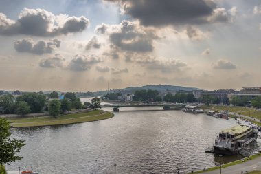Krakow, Polonya kıvrımlı Vistula Nehri
