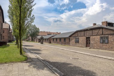 Auschwitz toplama ve imha kampında tutsak kışlalar inşa ve Alman işgalindeki Polonya'da Nazi Almanyası tarafından Üçüncü Reich Durin'in Dünya Savaşı II tarafından işletilen
