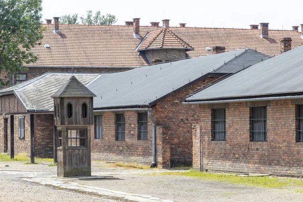 Αποδοκιμασία Του Κρατουμένου Στο Στρατόπεδο Συγκέντρωσης Και Εξόντωσης Άουσβιτς Κατασκευάστηκε — Φωτογραφία Αρχείου