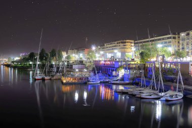 Görünümden Asvan gece Nil Nehri