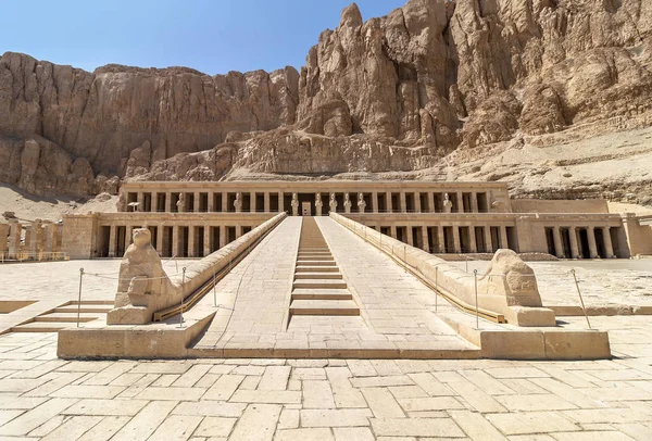 Templo Mortuário Hatshepsut Também Conhecido Como Djeser Djeseru Construído Para — Fotografia de Stock