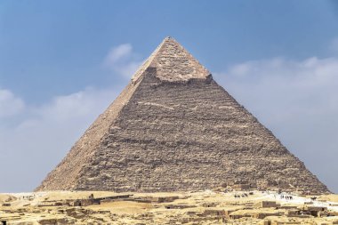 Khafre veya Firavun, piramit olduğunu ikinci en yüksek ve en büyük ikinci Antik Mısır Giza piramitleri ve dördüncü Hanedanı Firavun Khafre (Chefren Türbesi)