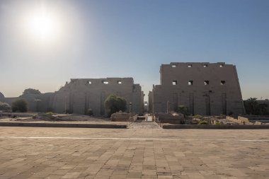 Karnak Tapınağı Karnak bilinen karmaşık, çürümüş tapınaklar, Şapel, dikmesi ve Luxor, Mısır'daki yakınındaki diğer binalar geniş bir karışımı oluşur