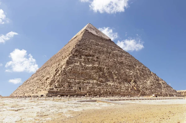 哈夫尔金字塔或切弗伦金字塔是古埃及吉萨金字塔中第二高和第二高的 也是第四王朝的夏夫尔 切夫伦 的坟墓 — 图库照片