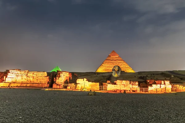 Giza Pyramiden Und Sphinx Leuchten Nachts — Stockfoto
