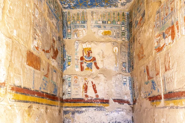 Hieróglifos Uma Parede Vale Dos Reis Luxor Egito — Fotografia de Stock