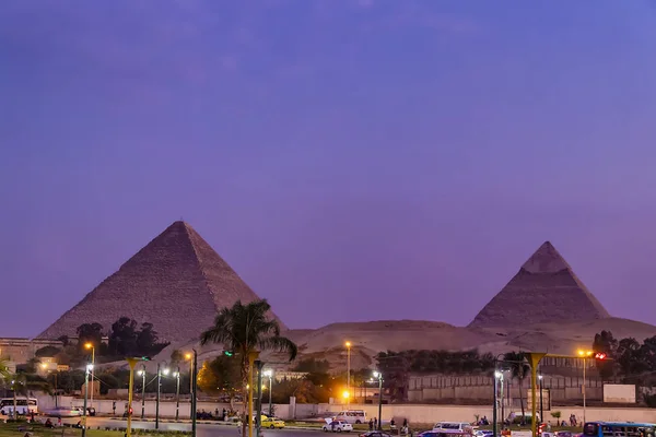 Utsikt Över Stora Pyramiderna Giza Solnedgången Från Giza City — Stockfoto