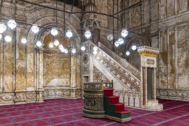 Cairo, Mısır - 16 Eylül 2018: İç kalenin zirvesinde Muhammed Ali Camii, kaymaktaşı Camii olarak da bilinir, yer alan