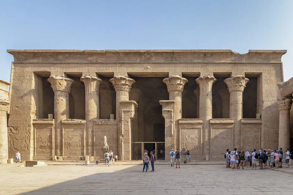 Edfu Egyiptom 2018 Szeptember Edfu Temploma Sólyom Isten Horus Dedikált — Stock Fotó