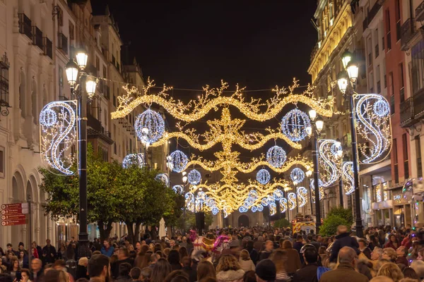 Sewilla Hiszpania Grudnia 2018 Światła Świąteczne Wokół Katedry Najświętszej Marii — Zdjęcie stockowe