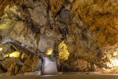 Nerja, İspanya 'da jeolojik oluşumlar