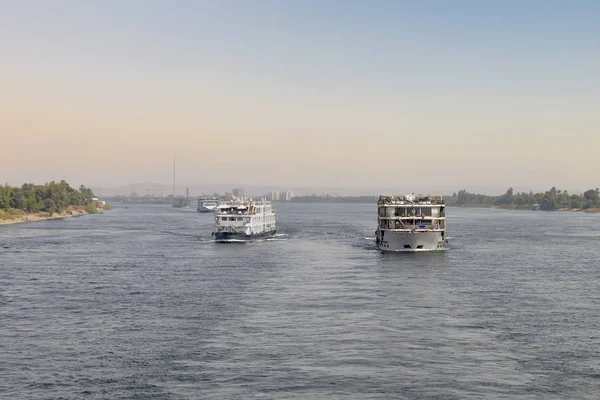 Tourist Boats Nile River Aswan Fleet Floating Hotels Tourist Boats — Stock Photo, Image