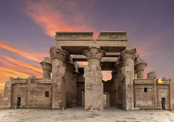 Ruiny Chrámu Kom Ombo Řece Nilu Při Západu Slunce Egypt — Stock fotografie