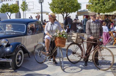 Moguer, Huelva, İspanya - 24 Şubat 2019: Hanımefendi ve beyefendi dr