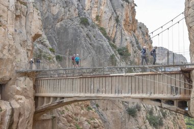 Malaga, İspanya - 1 Mart 2019: Köprü Gaitanes gorge içinde ben