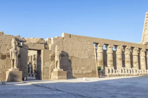 El complejo del templo de Karnak en Luxor, comúnmente conocido como Karnak, co —  Fotos de Stock