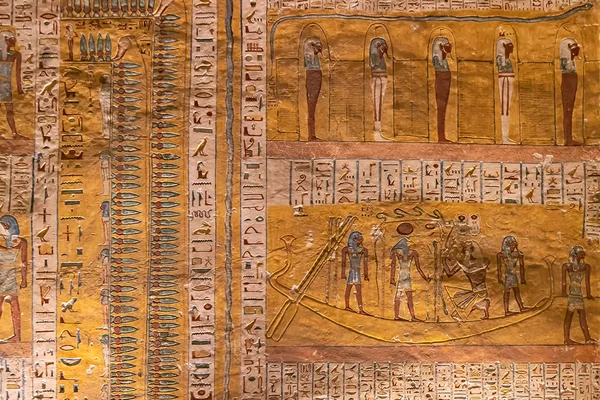 Hieroglyphs on a wall in the Valley of Kings in Luxor, Egypt — Stock Photo, Image