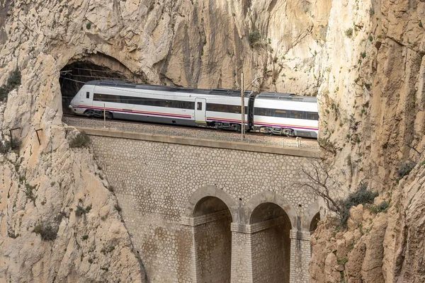 Málaga, Espanha - 1 de março de 2019: trem RENFE Classe 120 da Renfe S — Fotografia de Stock