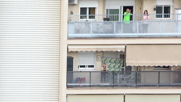 Huelva Spain May 2020 Citizens Staying Home Clapping Everyday Balconies — Stock Video