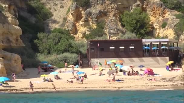 Lagoa Portugal Julio 2020 Vista Desde Mar Pintoresca Praia Marinha — Vídeo de stock