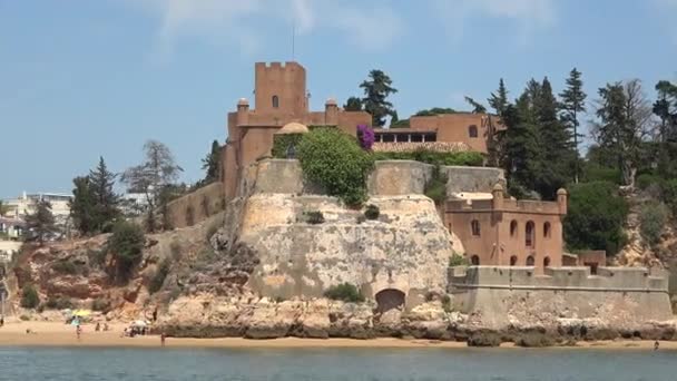 Vista Castelo Arade Partir Uma Lancha Turística Com Oscilação Navio — Vídeo de Stock