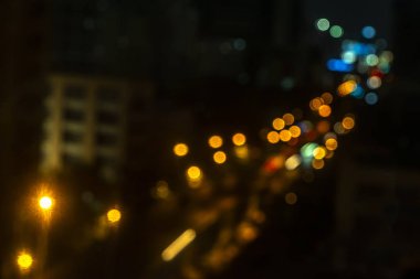 şehirde yol üzerinde akşam trafik sıkışıklığı bokeh bulanıklaştırma, gece sahnesi., bulanıklık görüntüleri odak değil