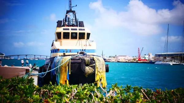 Barco Pesquero Atado Orilla Bahamas — Foto de Stock