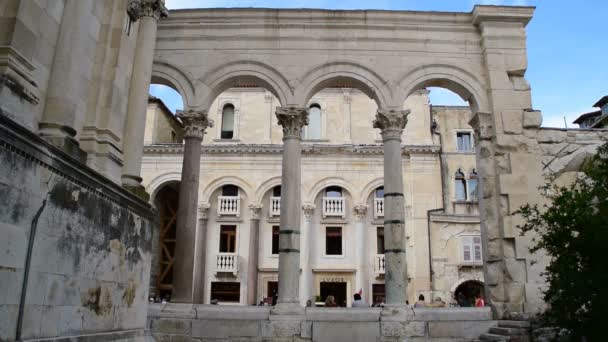 ディオクレティアヌス宮殿と 2017 日クロアチア スプリトの鐘楼と聖 Domnius 大聖堂 — ストック動画