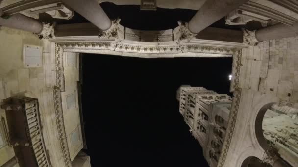ディオクレティアヌス宮殿と大聖堂の聖 Domnius 夜スプリット クロアチア 2017 — ストック動画