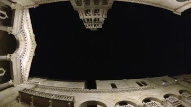 Diocletianus Sarayı ve Katedrali, Saint Domnius adlı gece Split, Hırvatistan 20 Ekim 2017