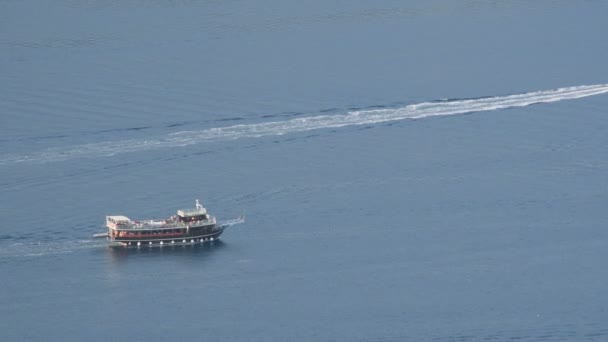 Boat Tourists Sails Sea — Stock Video