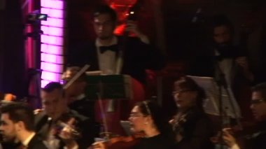 Orkestra performans - 18 Eylül 2017 Zrenjanin, Sırbistan sırasında önde gelen orkestra şefi