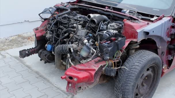 Despojado Parte Delantera Del Coche — Vídeos de Stock