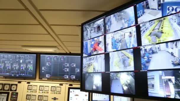 Sala Control Vigilancia Interior Del Crucero — Vídeos de Stock