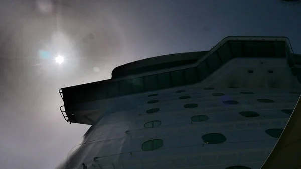 Janelas Navio Cruzeiro Durante Eclipse Solar — Fotografia de Stock