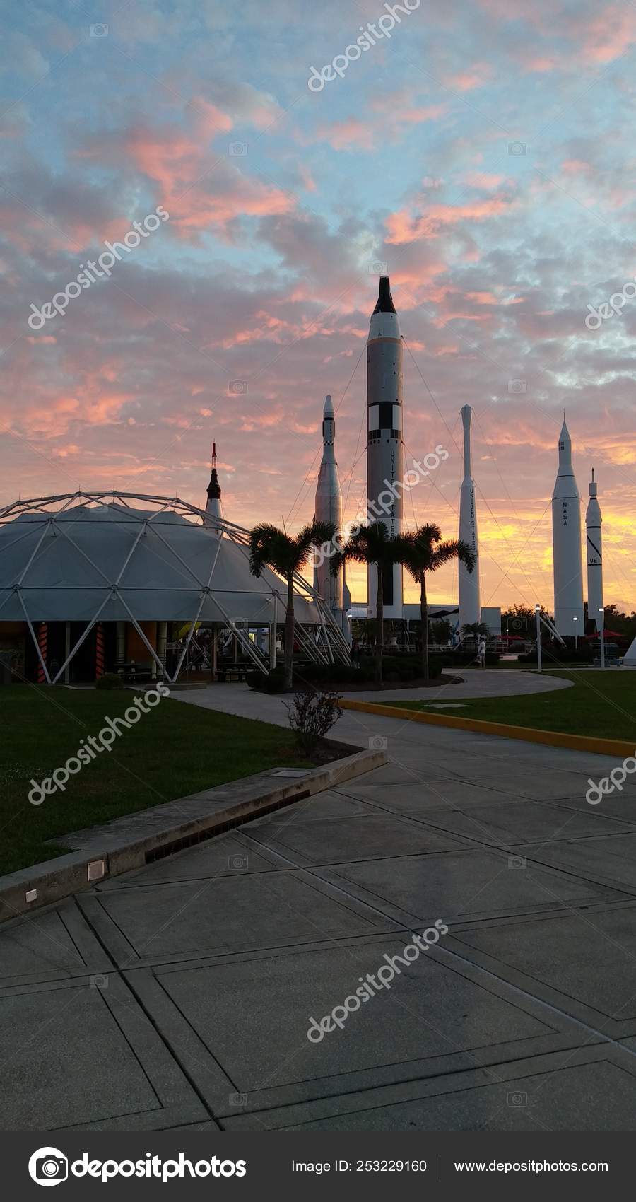 Kennedy Space Center Florida Usa November 2018 Rocket Garden View